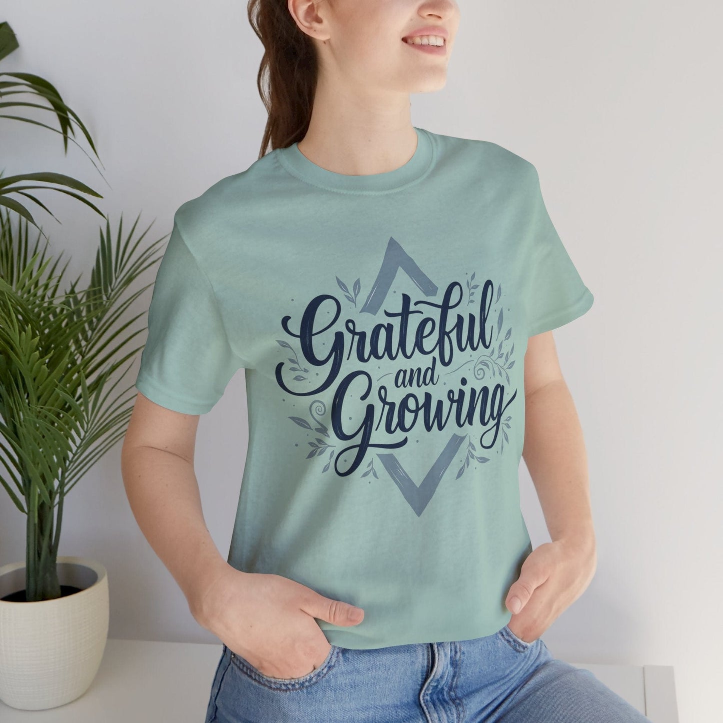 Grateful & Growing Tee