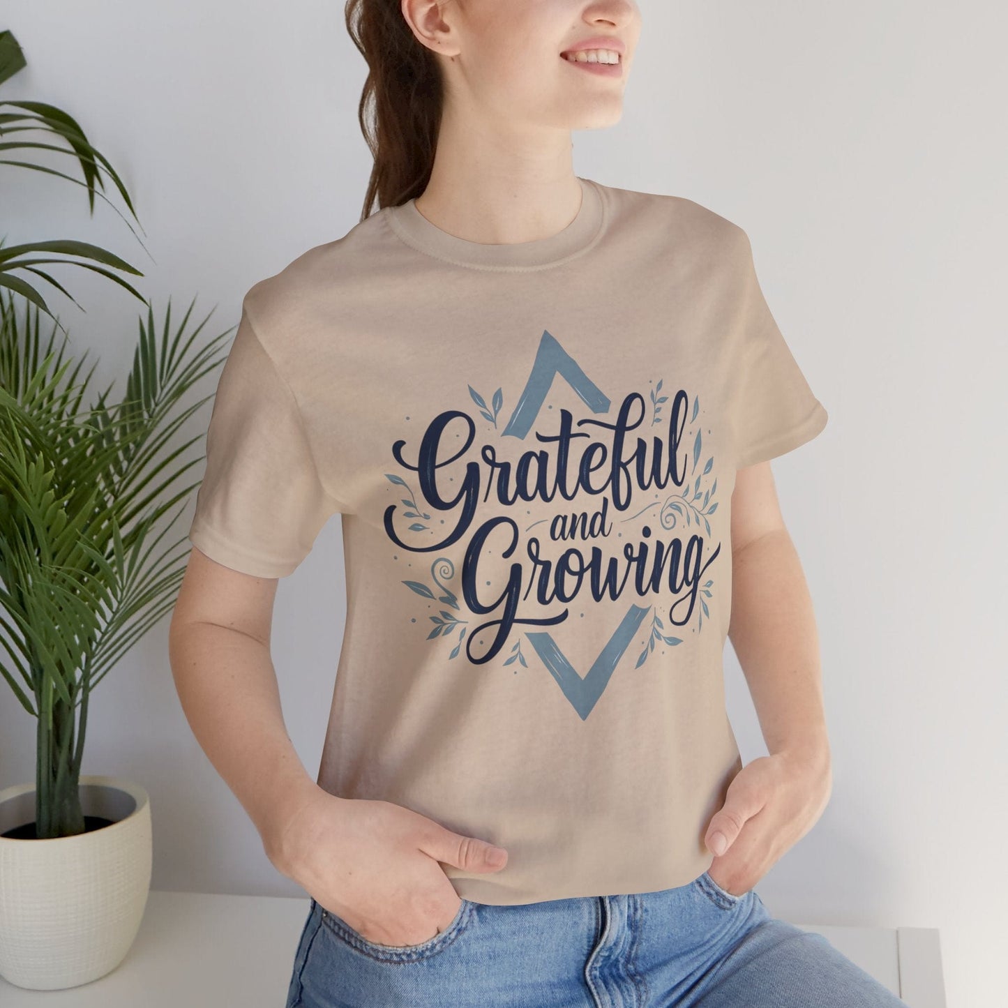 Grateful & Growing Tee