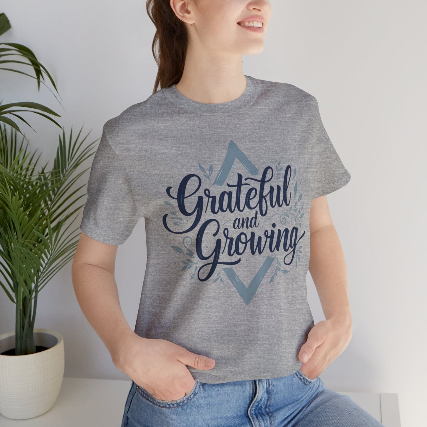 Grateful & Growing Tee