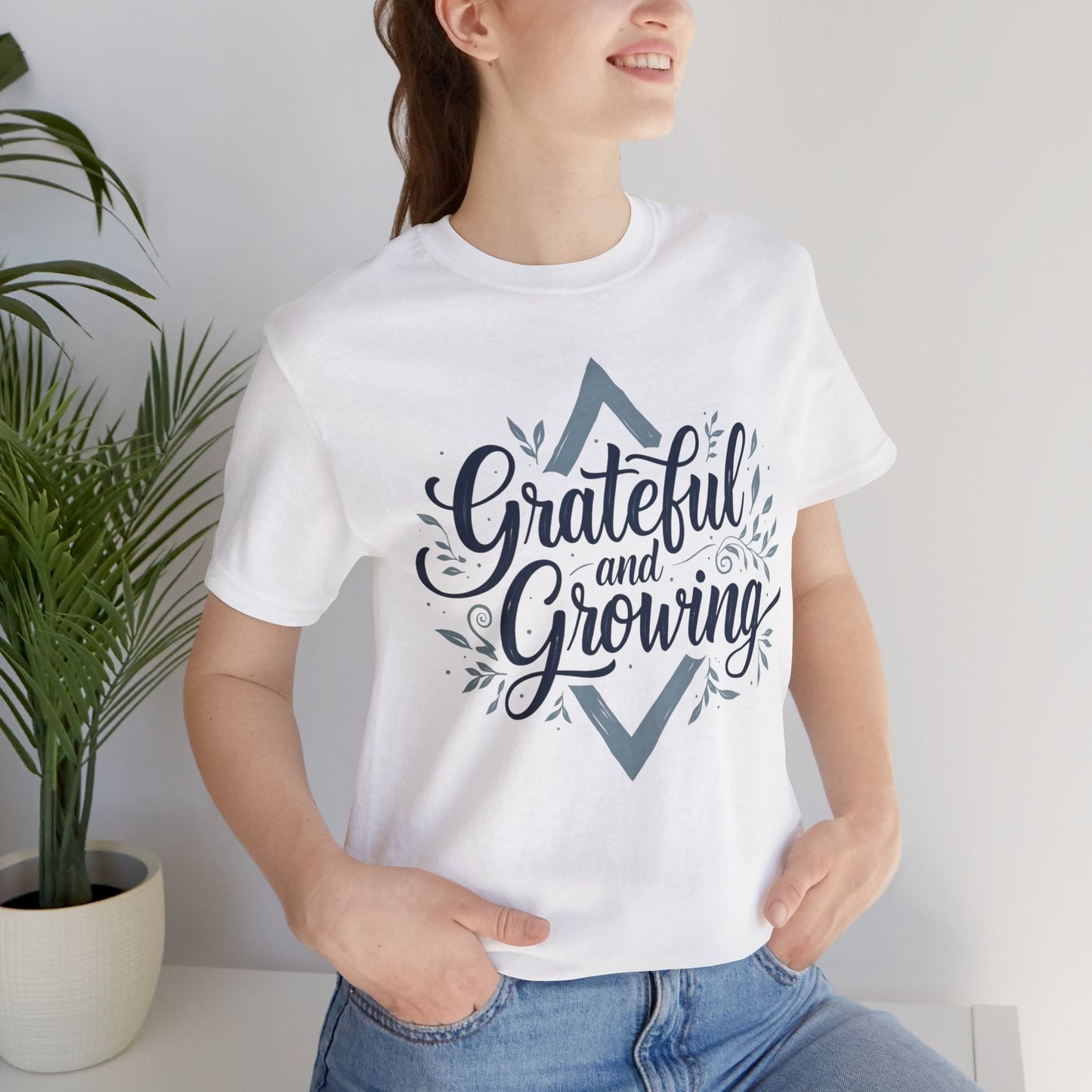 Grateful & Growing Tee