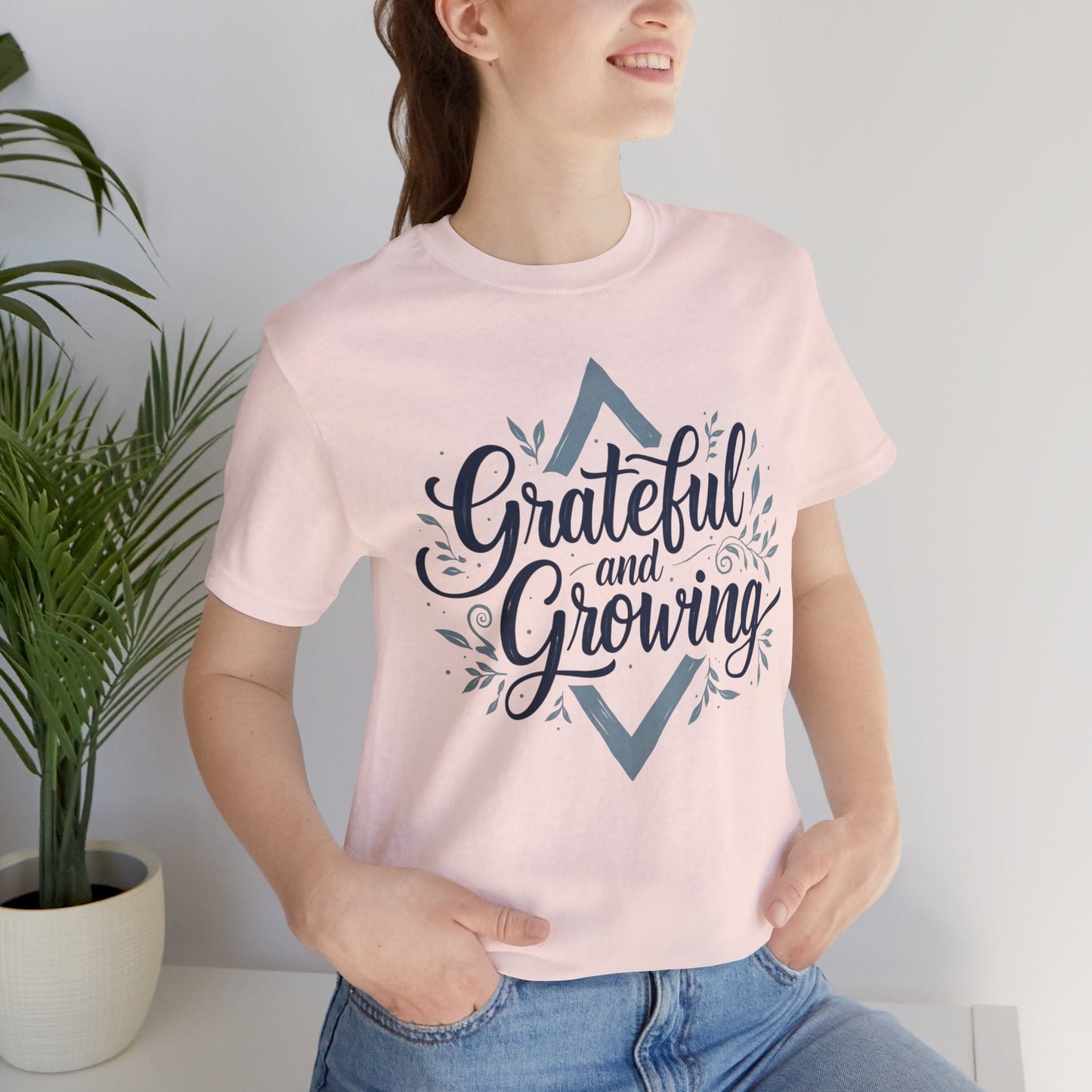 Grateful & Growing Tee